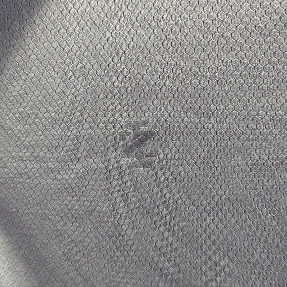 XL Grey Izod Golf Shirt with short sleeves - Picture 4 of 4